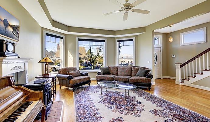 Clean rug in guest room