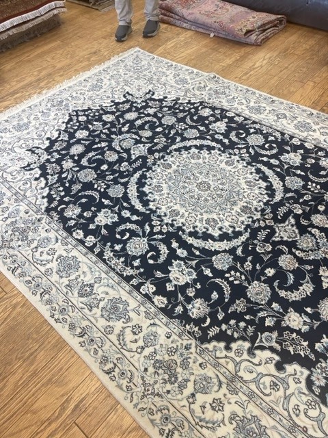 8'x10' living room rug