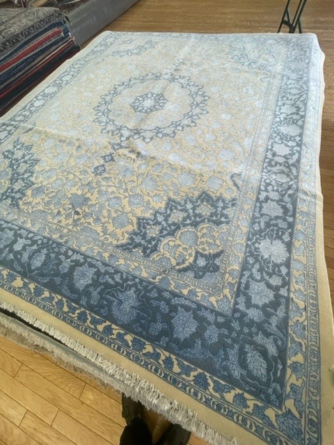 8'x10' living room rug