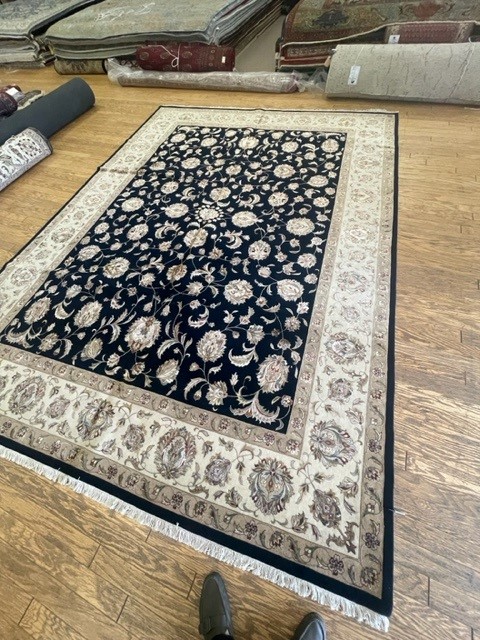 8'x10' living room rug