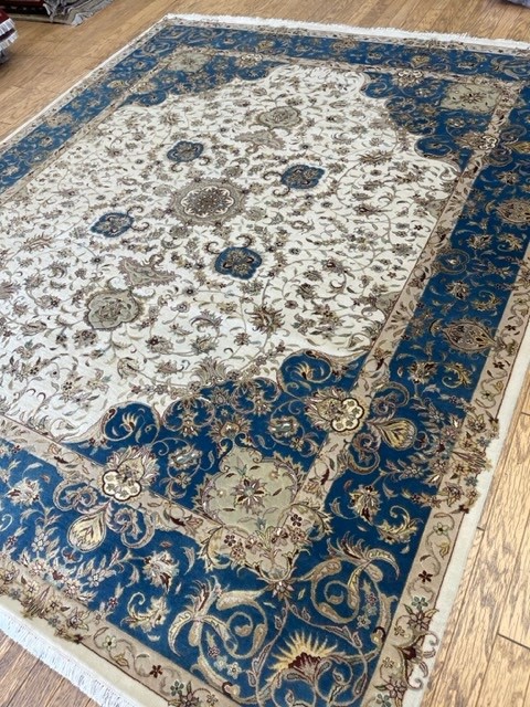 8'x10' living room rug