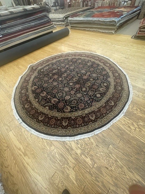 9' round rug