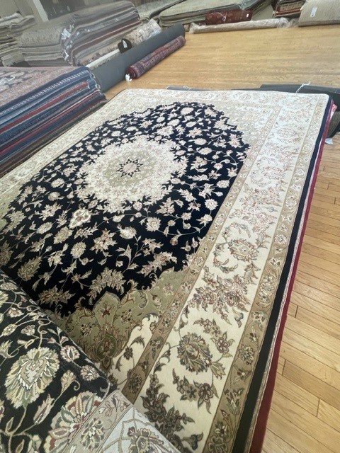 8'x10' living room rug