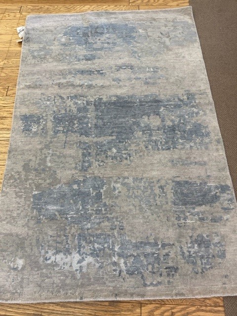 4'x6' rug for room